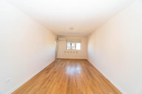 Jednosoban stan 50m2 + garaža, Central Point - Podgorica