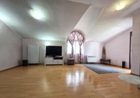 Poslovni prostor, 108m2, Stara Varoš, Podgorica