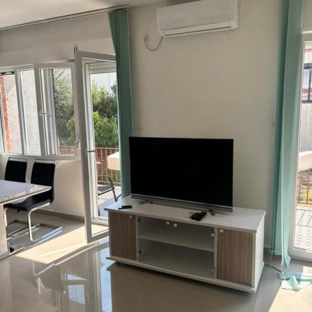 Spacious two-bedroom apartment in Shushan, just 100 meters from the sea