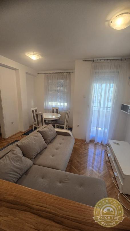 Jednoiposoban, 32 m², Grbavica
