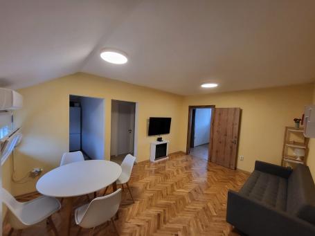 Prodaja dvosobnog nameštenog stana – Adok, Budva