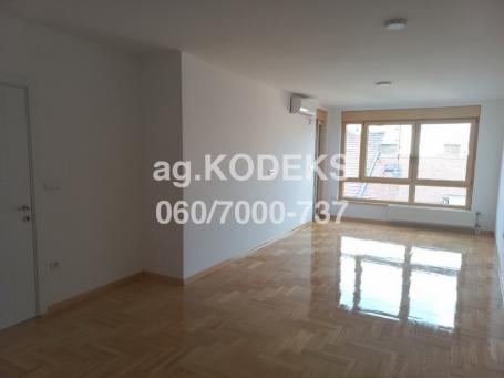 CENTAR – SUD   67mkv   IV   CG   400€