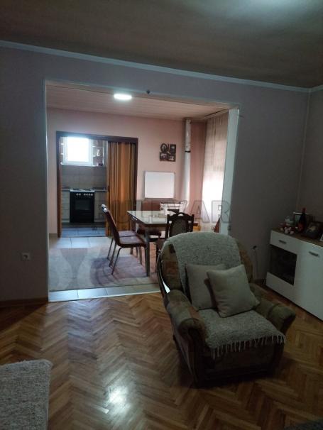 Izdaje se kuća u Kuršumliji!