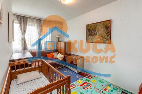 Jednoiposoban stan, centar 30m2