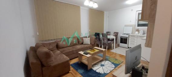 Izdavanje, Stan, 45m2 , Grbavica