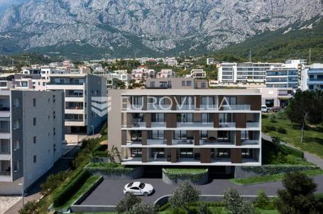 Makarska, novogradnja: Luksuzan jednosoban stan s balkonom i liftom