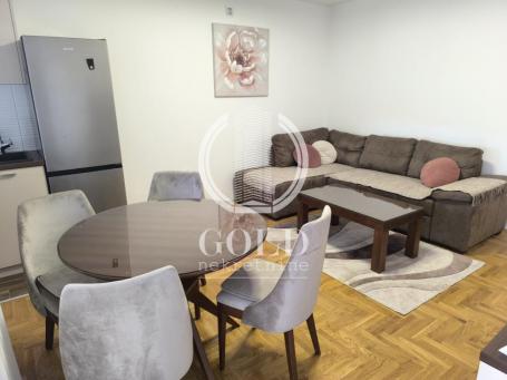 Izdaje se 2.0 stan:Novi Sad-Telep, 400 eur ID#12438