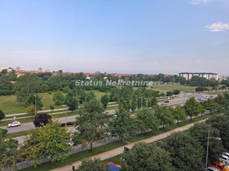 Novi Sad, Nova Detelinara, garsonjera sa jedinstvenim pogledom
