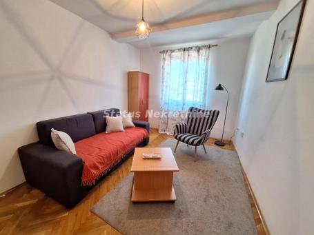 Garsonjera na Grbavici, Novi Sad, 30 m², 4/5 sprat